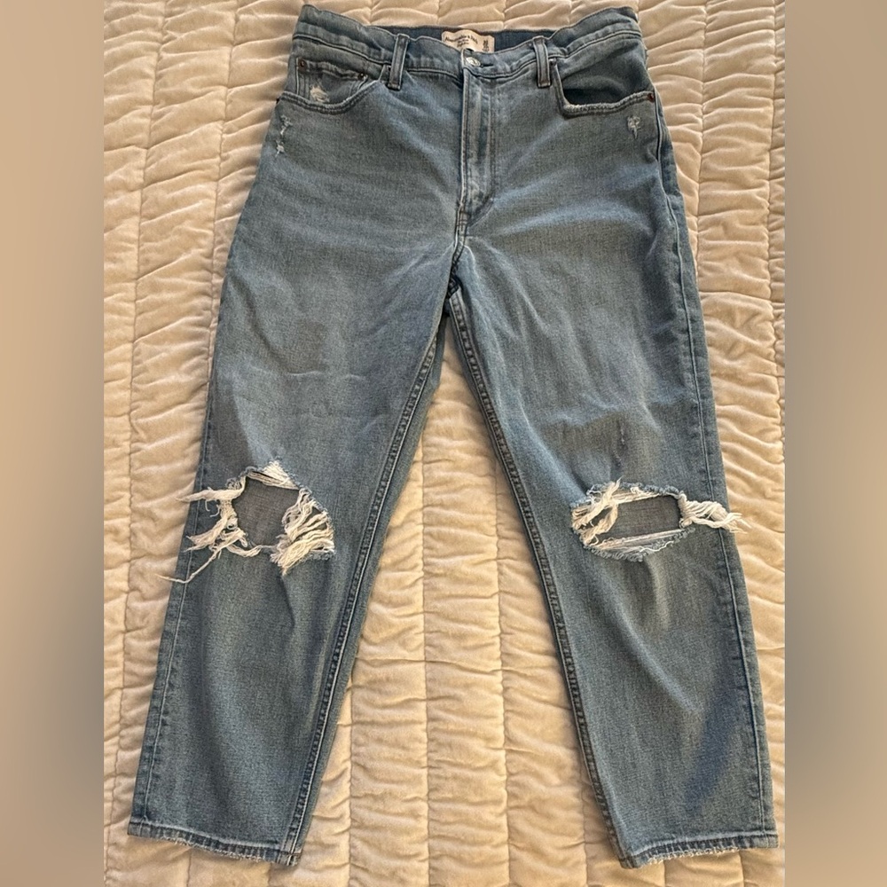 Abercrombie & Fitch The Mom High Rise Size 31 Short EUC